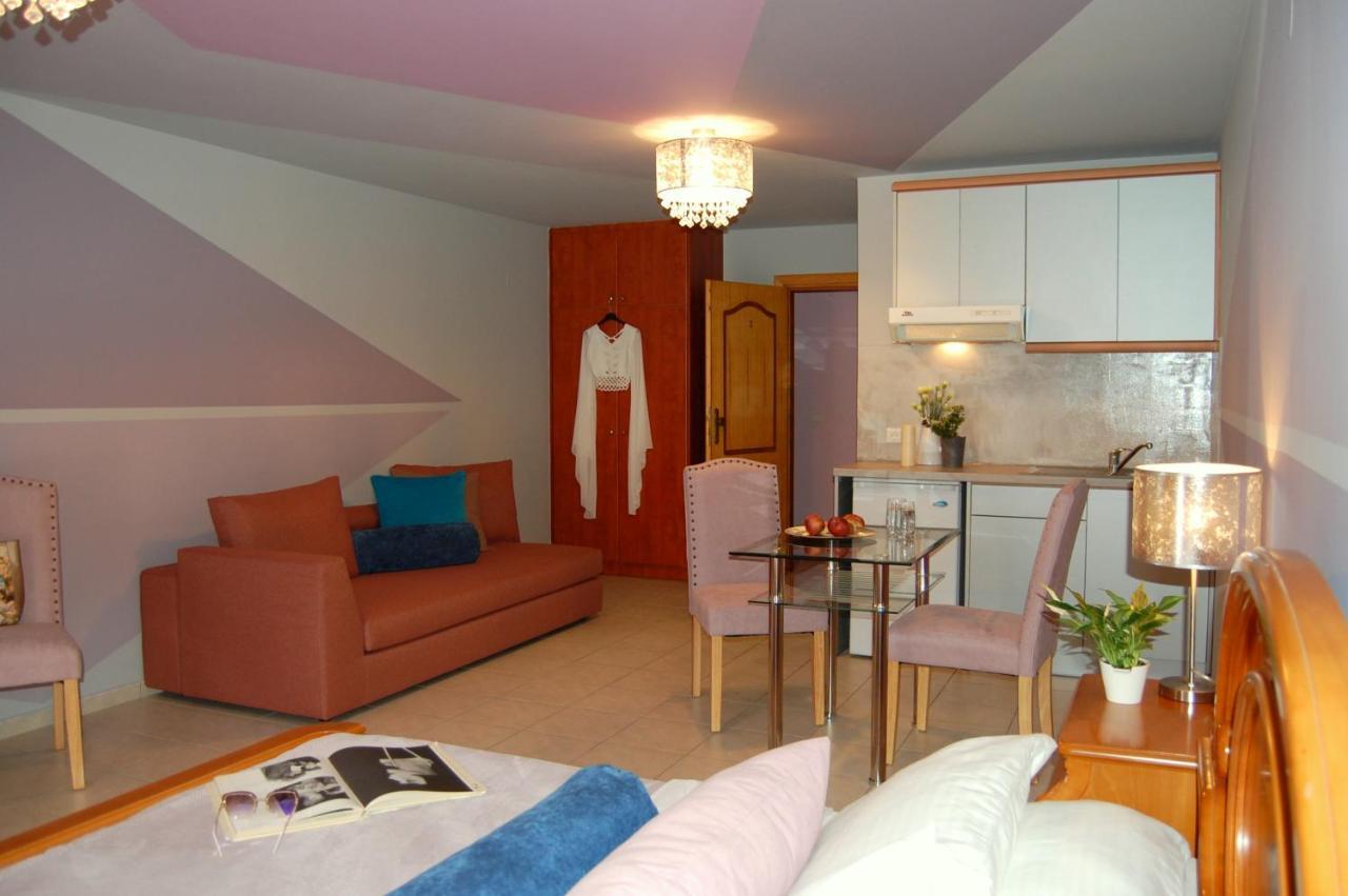 Alkyoni Apartments & Studios Poros  Eksteriør billede